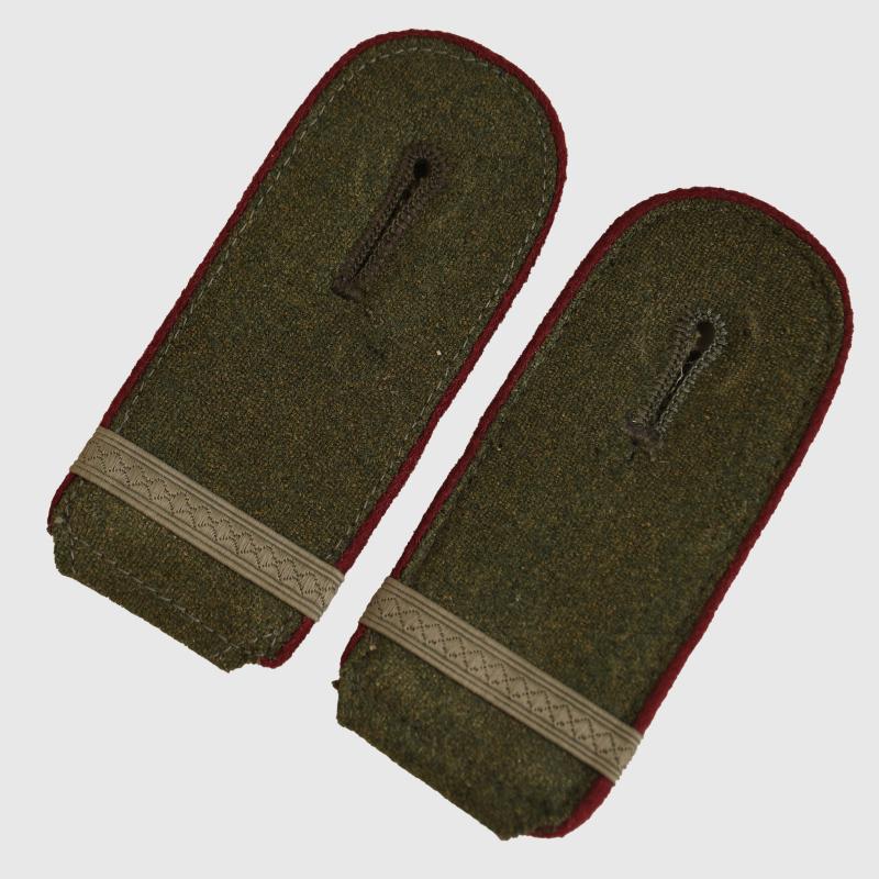 GERMAN WWII ARMY SMOKE TROOPS OFFICER CANDIDATE SHOULDER BOARDS.