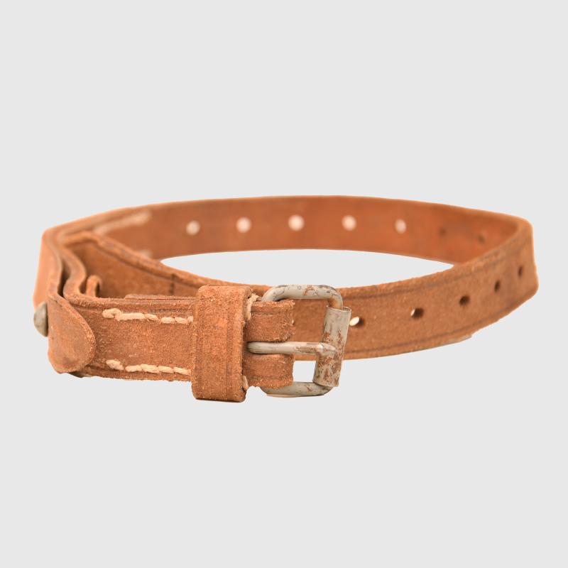 GERMAN WWII BROWN, POSSIBLY LUFTWAFFE WATER BOTTLE STRAP. HEINSBERG 1940.