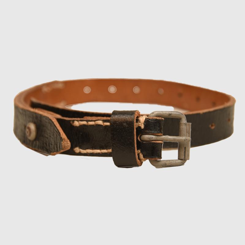 GERMAN WWII BENSBERG 1942 WATER BOTTLE STRAP.
