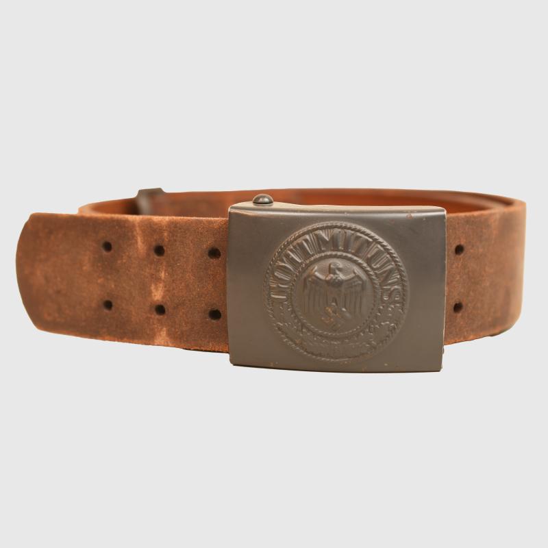 GERMAN WWII ARMY BELT & BUCKLE, MINT.