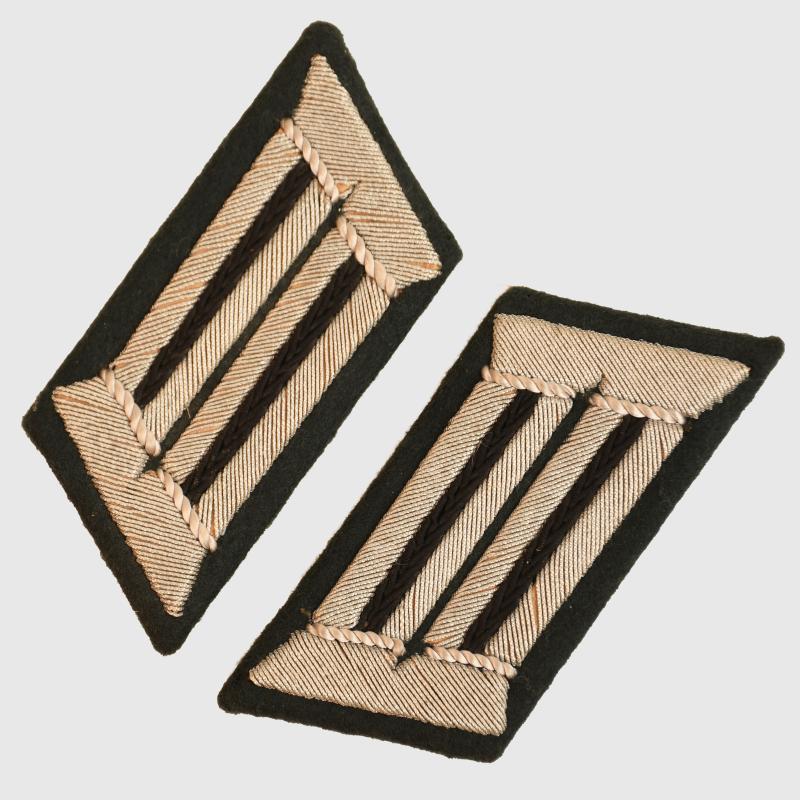 GERMAN WWII ARMY ENGINEER OFFICERS COLLAR PATCHES.