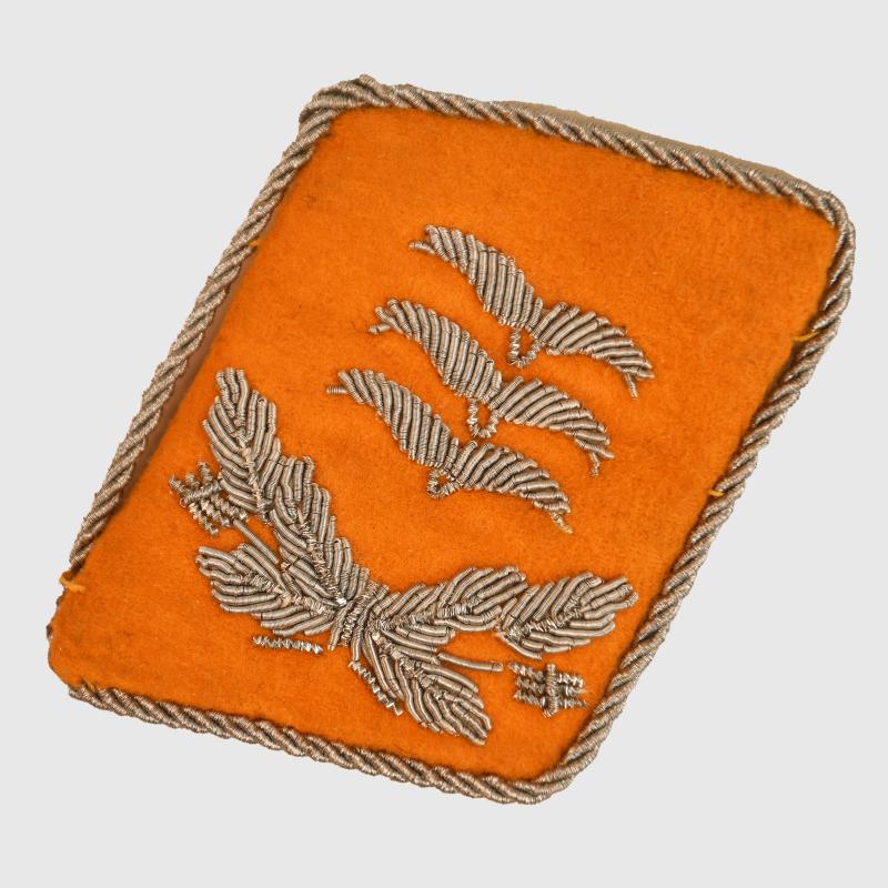 GERMAN WWII LUFTWAFFE HAUPTMANS COLLAR PATCH.
