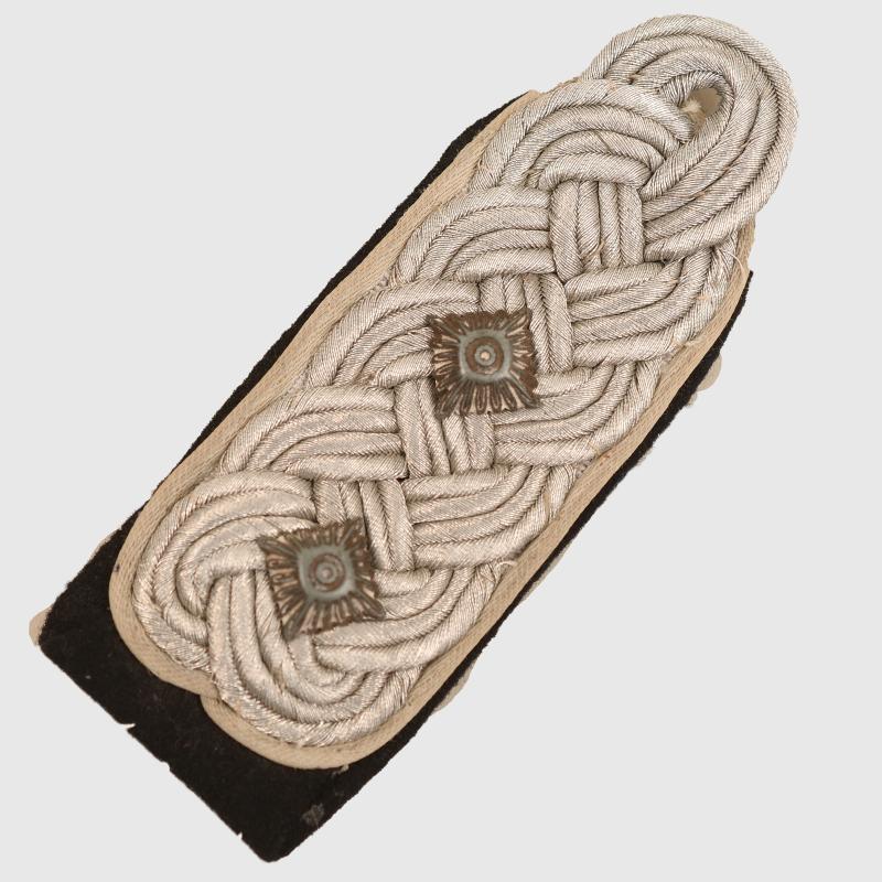 GERMAN WWII WAFFEN SS INFANTRY STANDARTENFUHRER SHOULDER STRAP.