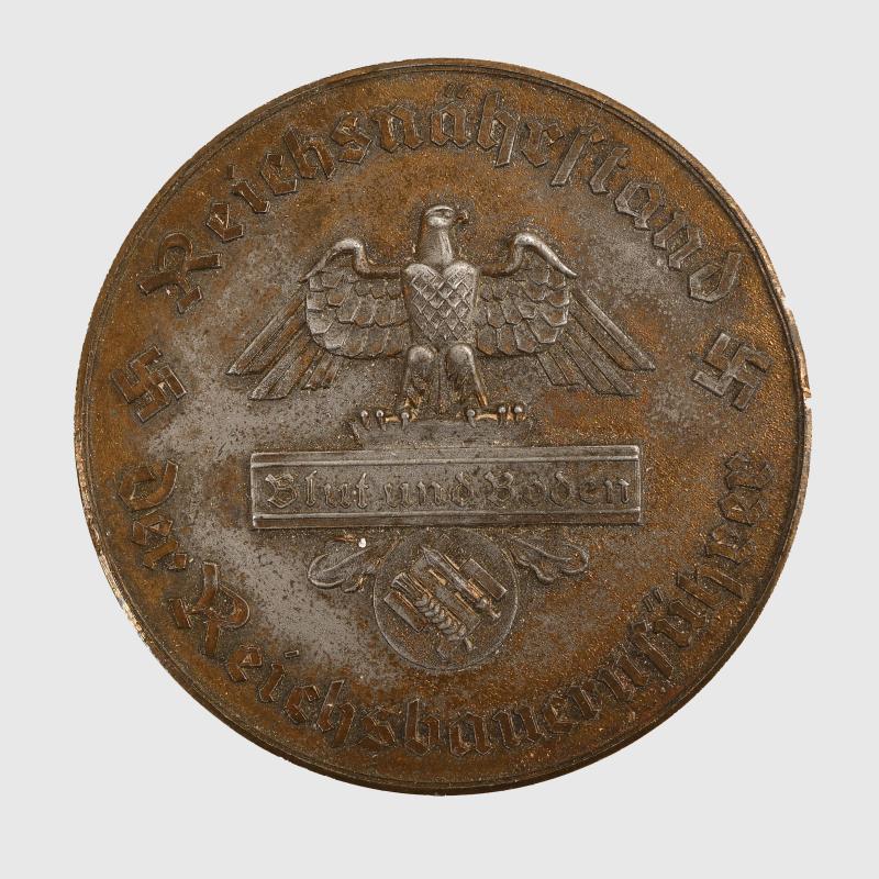 GERMAN WWII REICH AGRICULTURAL ASSOCIATION MEDALLION.