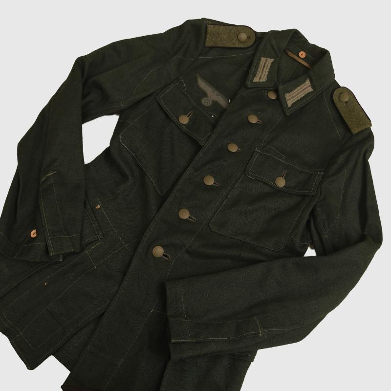 GERMAN WWII HBT COMBAT TUNIC.