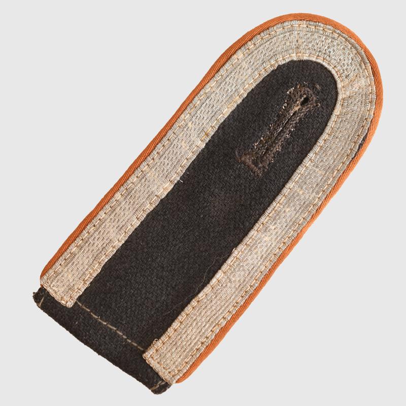 GERMAN WWII LUFTWAFFE WORKING ONE-PIECE SUIT SHOULDER BOARD.