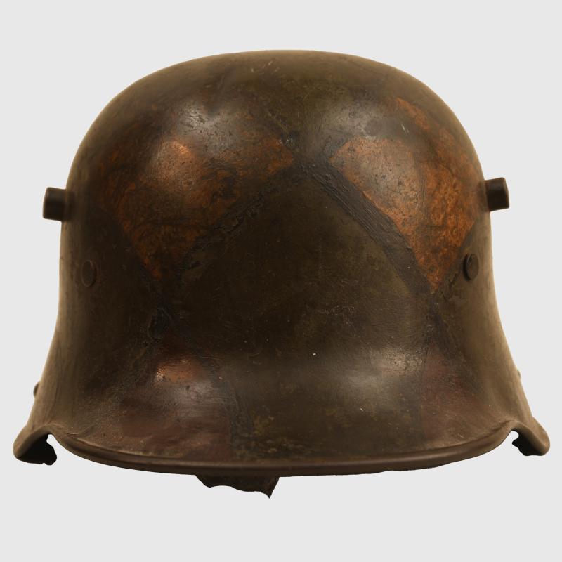 GERMAN WWI M17 CAMOUFLAGE COMBAT HELMET.