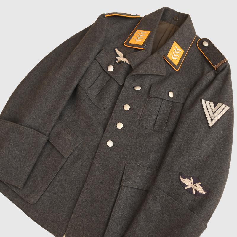GERMAN WWII LUFTWAFFE HAUPTGEFREITER FOUR POCKET TUNIC.