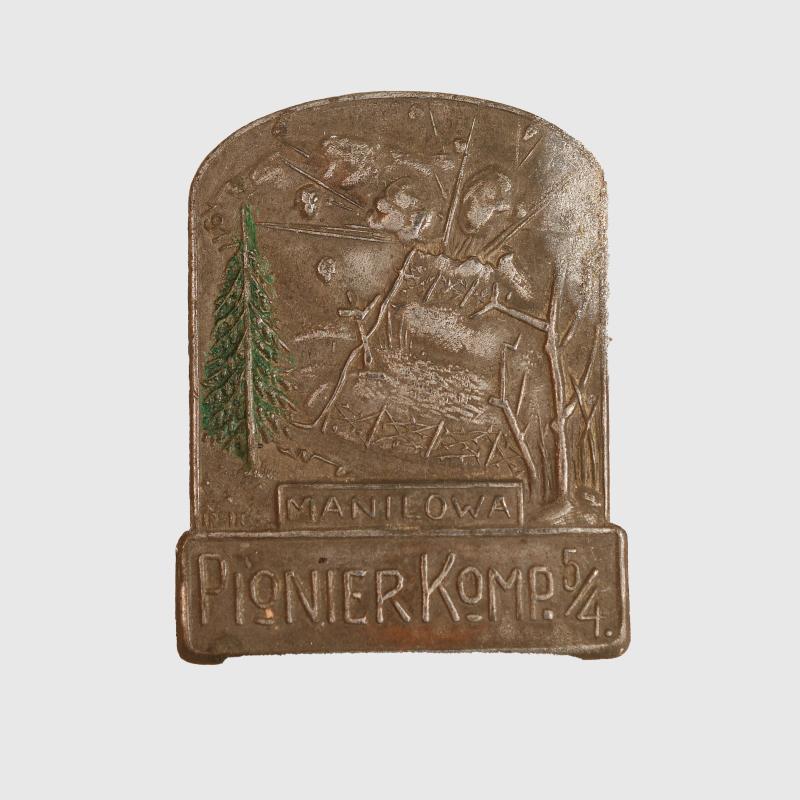 AUSTRO-HUNGARIAN ARMY CAP BADGE.