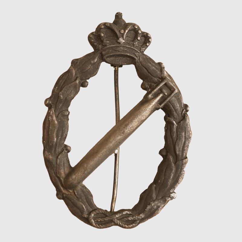 ITALIAN WWII TORPEDO BOMBER PILOT’S BADGE.