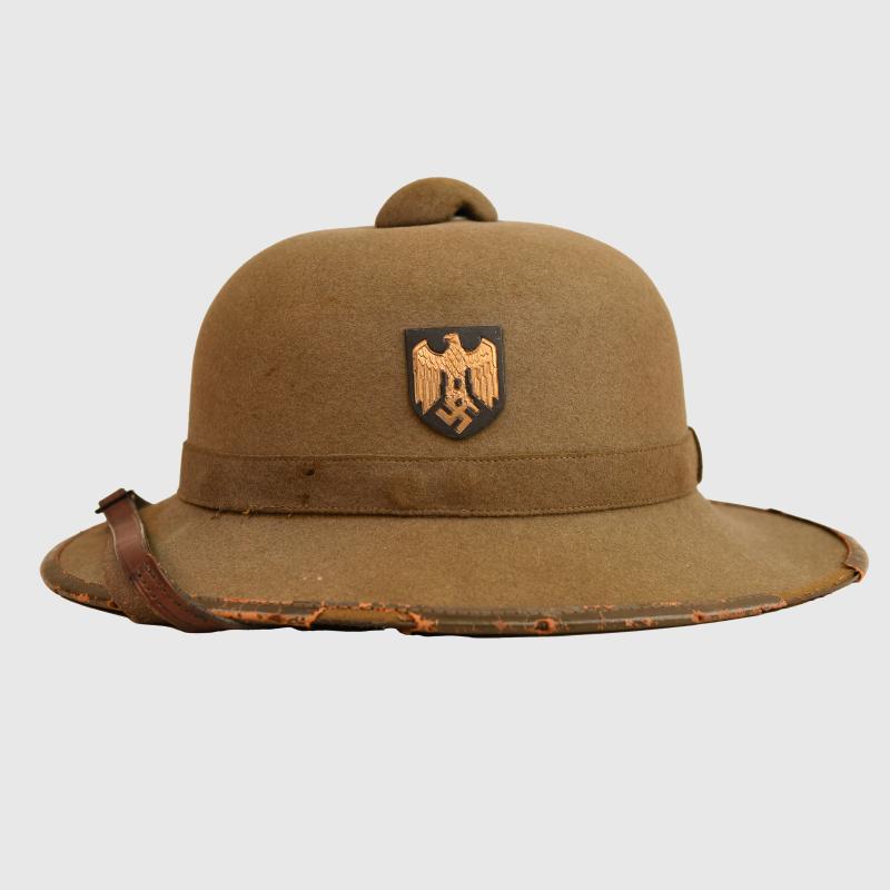GERMAN WWII KRIEGSMARINE TROPHELM.