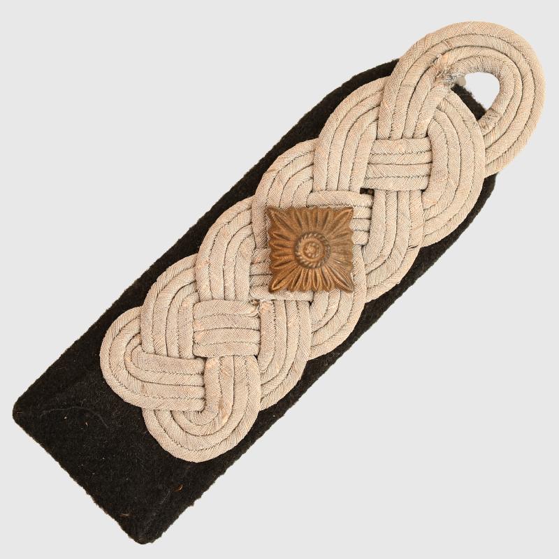 GERMAN WWII WAFFEN SS OBERSTURMBANNFUHRER OF PIONEER TROOPS SHOULDER BOARD.