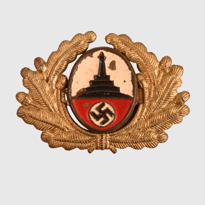 GERMAN WWII OLD COMRADES ASSOCIATION CAP WREATH.