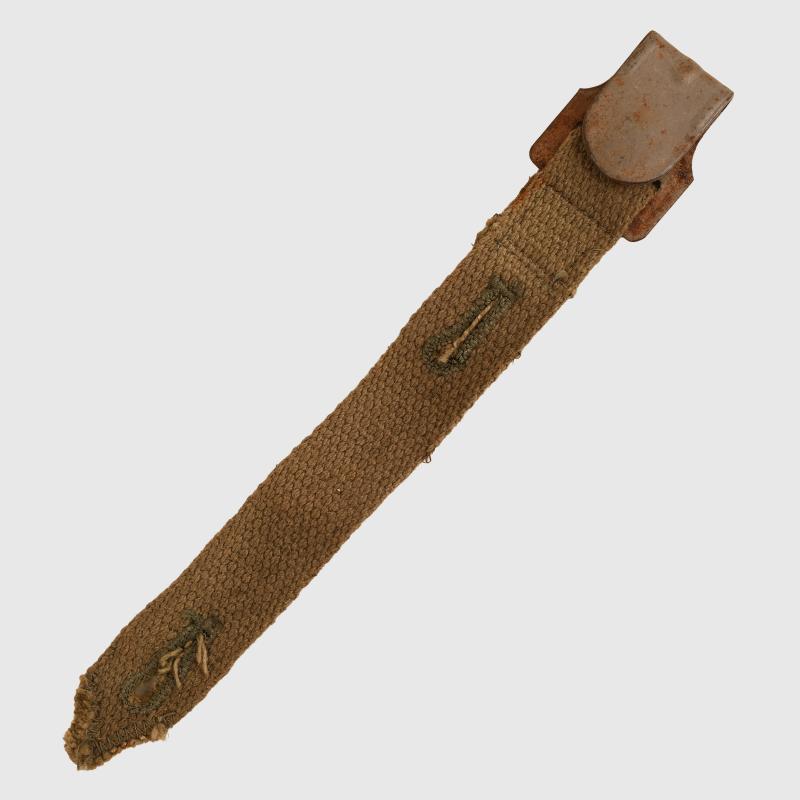 GERMAN WWII GAS MASK STEADYING STRAP.