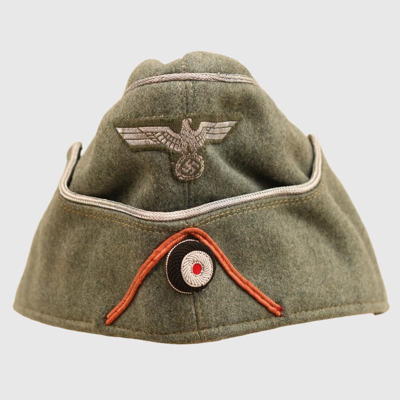 GERMAN WWII PANZER OFFICERS OVERSEAS CAP.