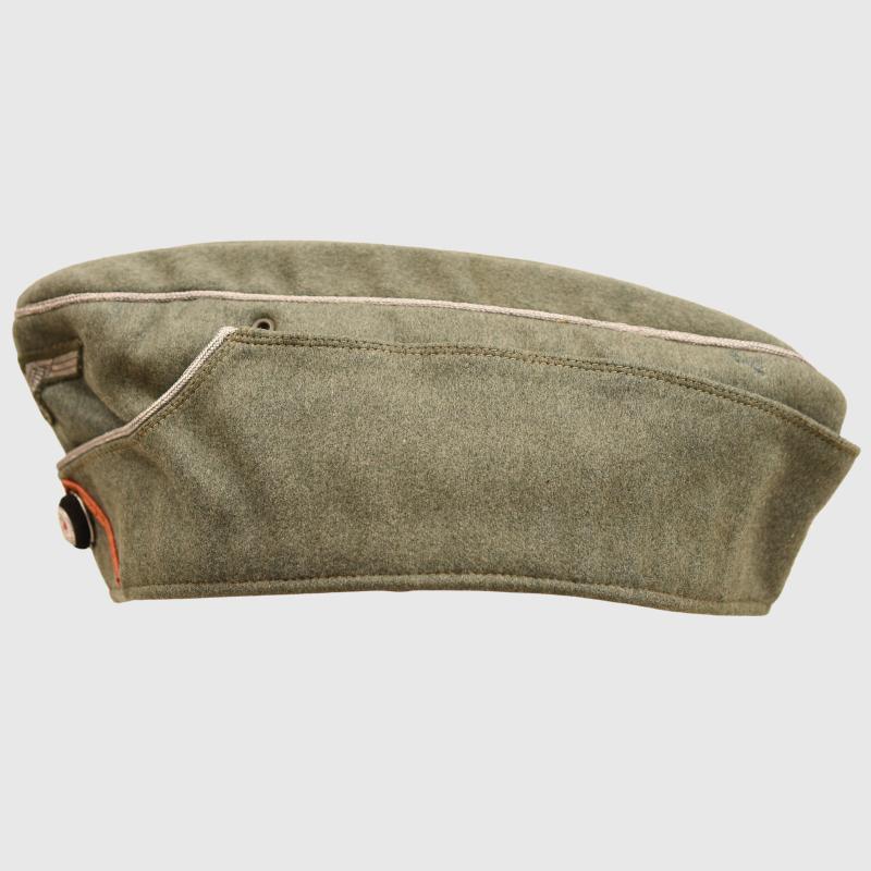 GERMAN WWII PANZER OFFICERS OVERSEAS CAP.