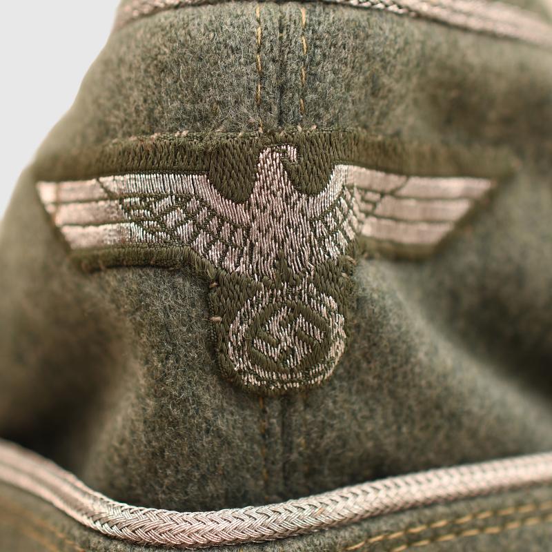 GERMAN WWII PANZER OFFICERS OVERSEAS CAP.