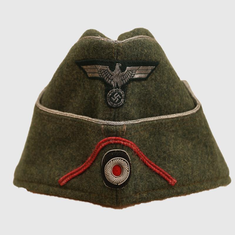 GERMAN WWII ARMY PANZER OFFICERS OVERSEAS CAP.