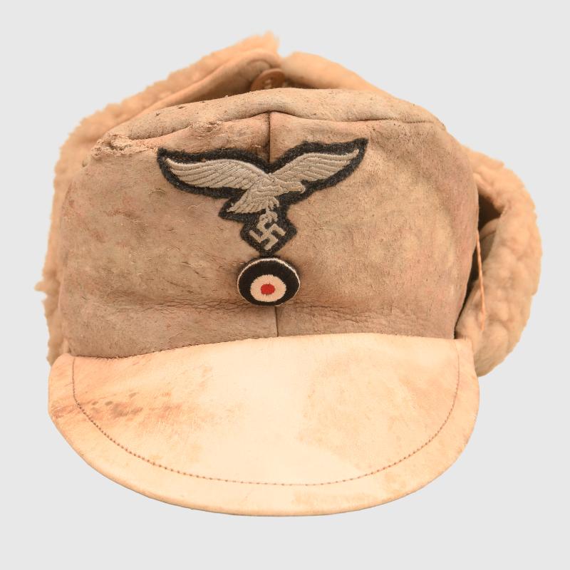 GERMAN WWII LUFTWAFFE WINTER CAP.