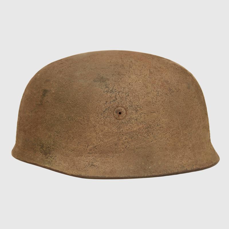GERMAN WWII LUFTWAFFE SINGLE DECAL CAMOUFLAGE PARATROOPER HELMET.