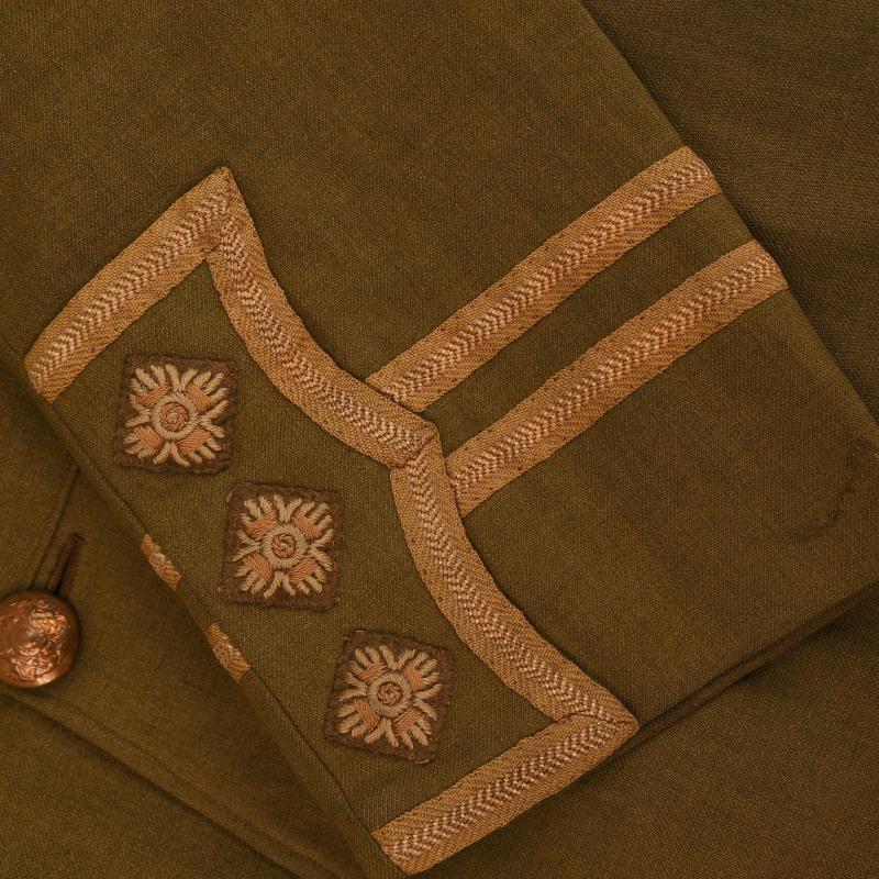 BRITISH WWI 1902 PATTERN OFFICERS CLOSED COLLAR CUFF RANK TUNIC.