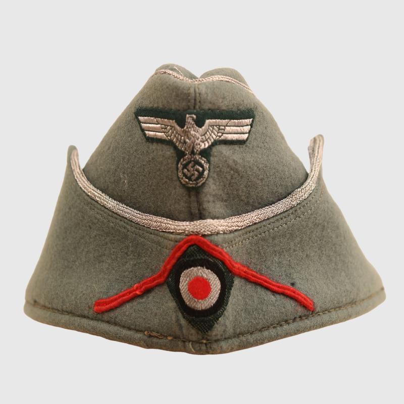 GERMAN WWII ARMY ARTILLERY OFFICERS OVERSEAS CAP.