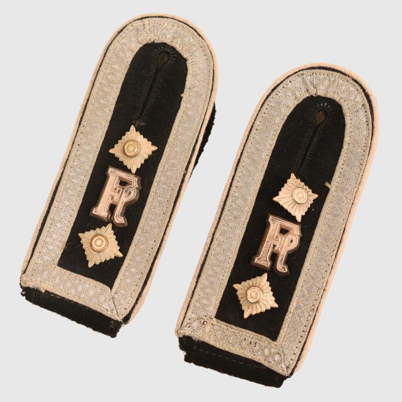 GERMAN WWII WAFFEN SS INFANTRY FLAK SHOULDER BOARDS.