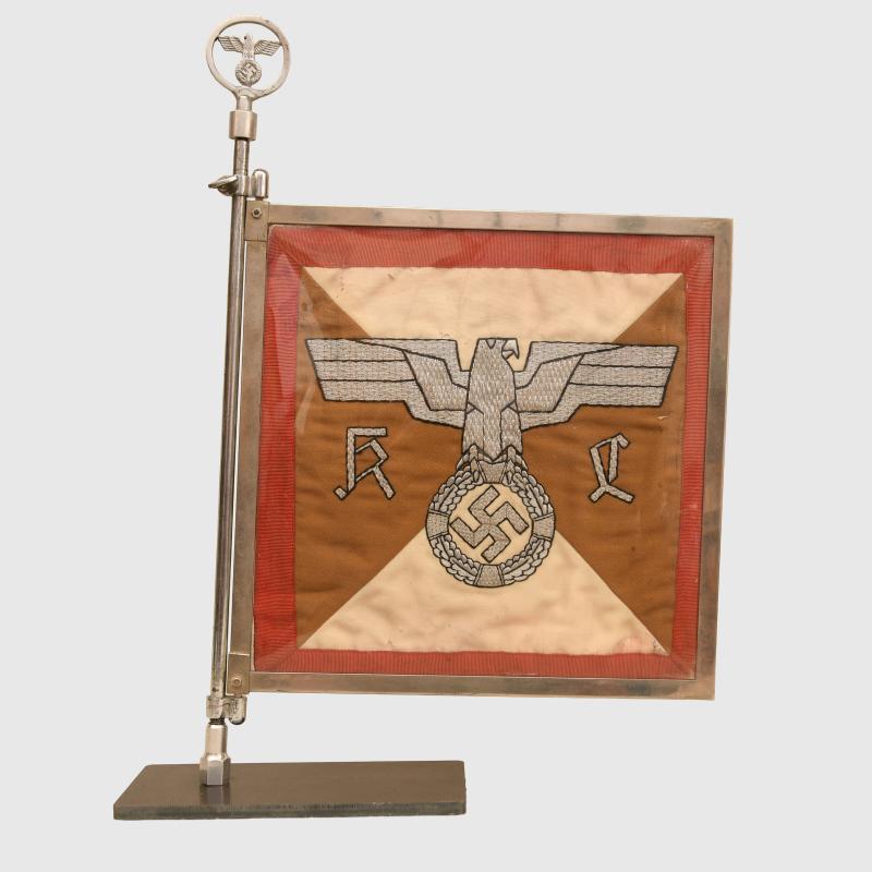 GERMAN WWII KREISLEITUNG NSDAP CAR PENNANT.