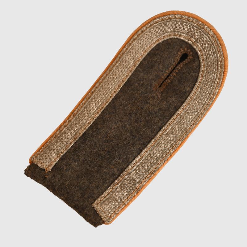 GERMAN WWII LUFTWAFFE NCO’S SINGLE SHOULDER BOARD.