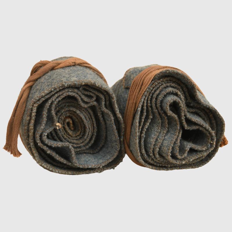 FRENCH WWI HORIZON BLUE PUTTEES.