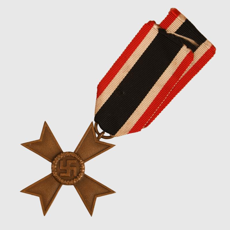 GERMAN WWII WAR SERVICE CROSS 2ND CLASS WITHOUT SWORDS.