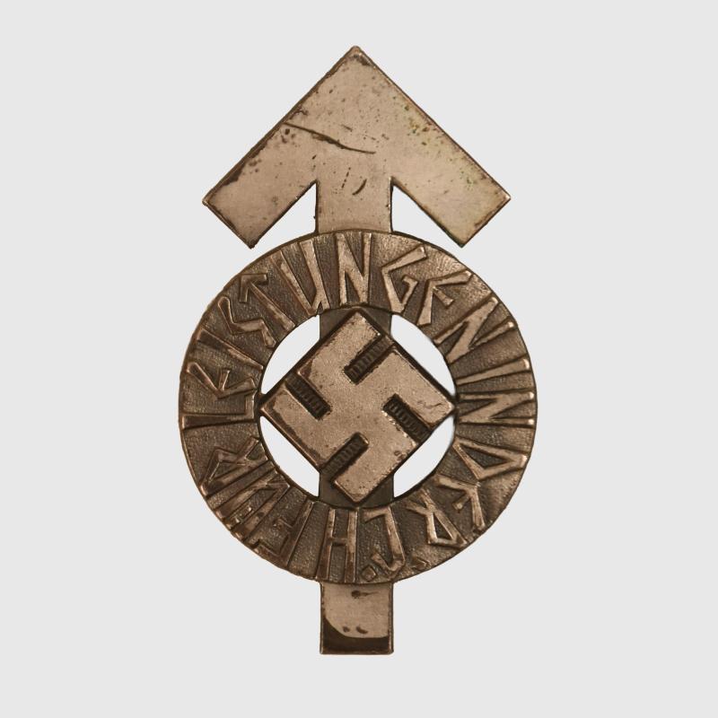 GERMAN WWII HITLER YOUTH PROFICIENCY BADGE IN SILVER.