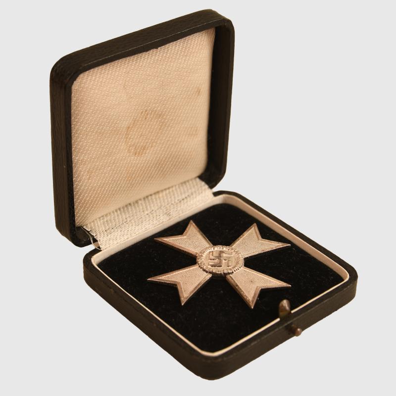 GERMAN WWII WAR SERVICE CROSS 1ST CLASS WITHOUT SWORDS.