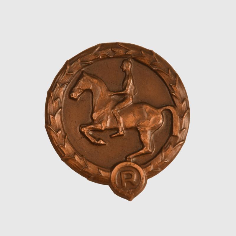 GERMAN WWII HORSE RIDERS PROFICIENCY BADGE HALF SIZE.