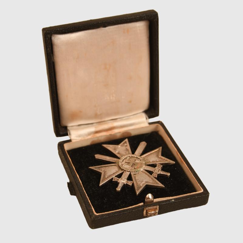 GERMAN WWII WAR SERVICE CROSS 1ST CLASS WITH SWORDS.