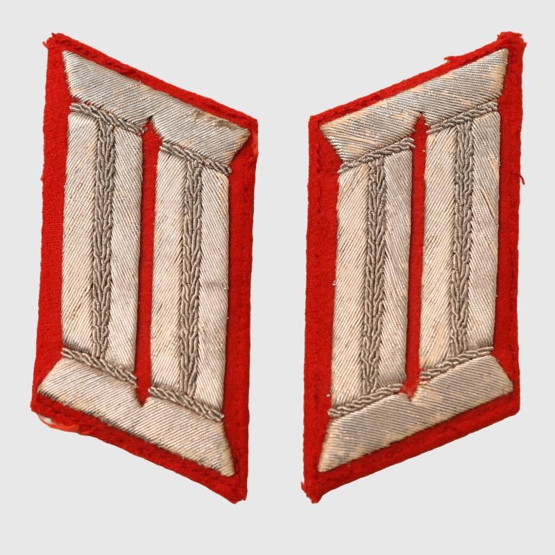 GERMAN WWII ARMY ARTILLERY OFFICERS PARADE TUNIC COLLAR PATCHES.