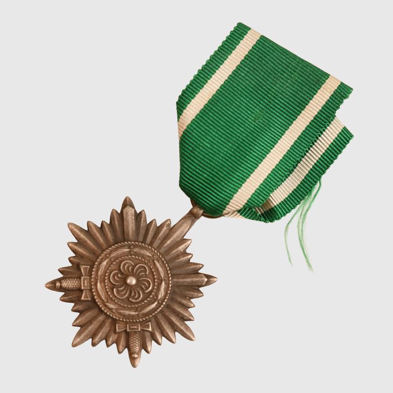 GERMAN WWII EASTERN PEOPLES AWARD 2ND CLASS WITH SWORDS.