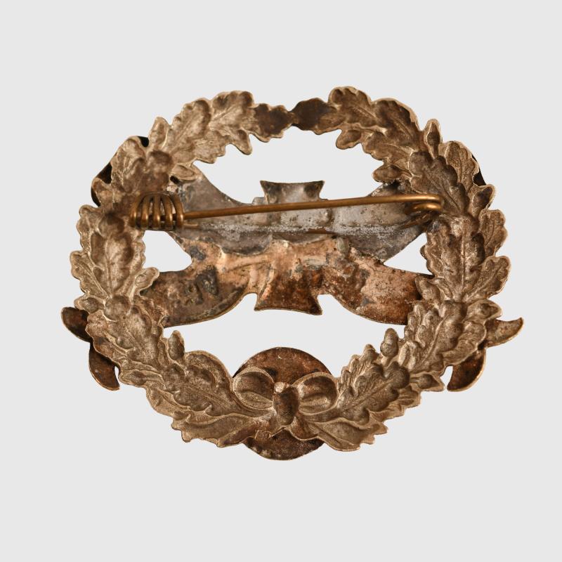 GERMAN WWI HANNOVER LANDSTURM VETERANS HONOUR BADGE.