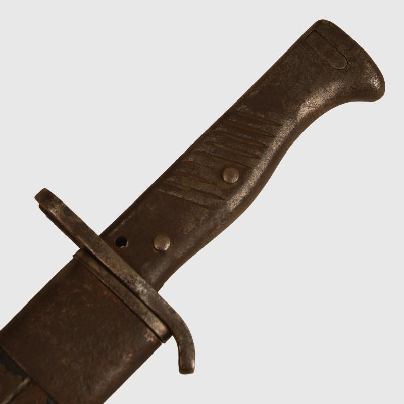 GERMAN WWI ERSATZ SAW BACK BAYONET.
