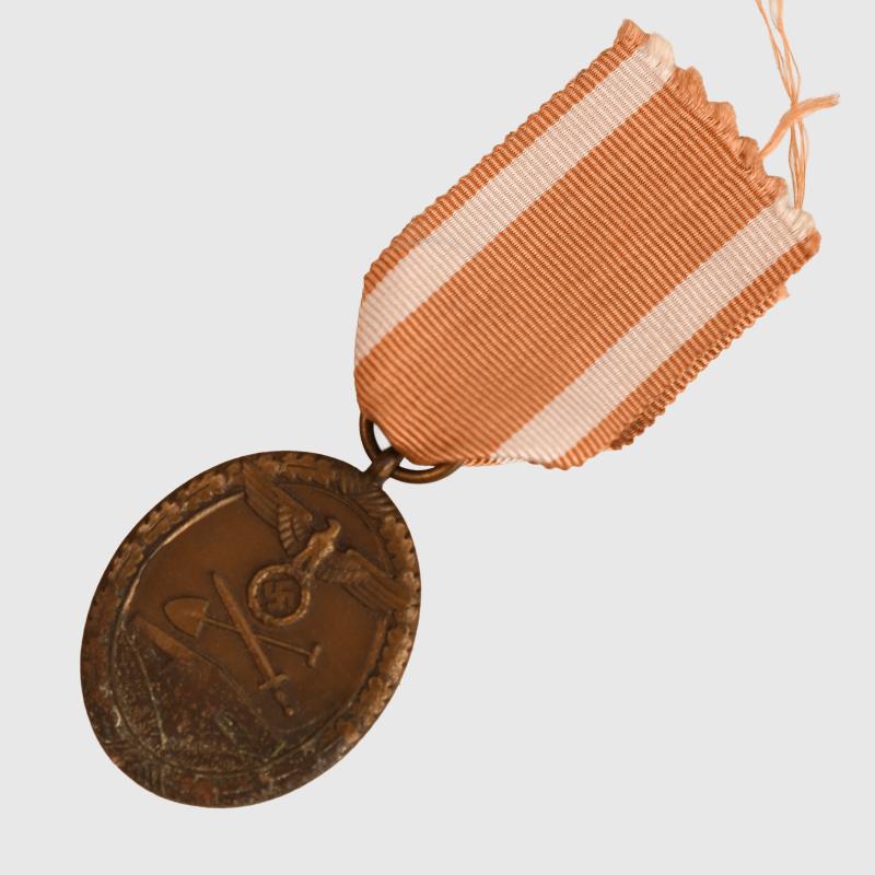 GERMAN WWII WEST WALL MEDAL.