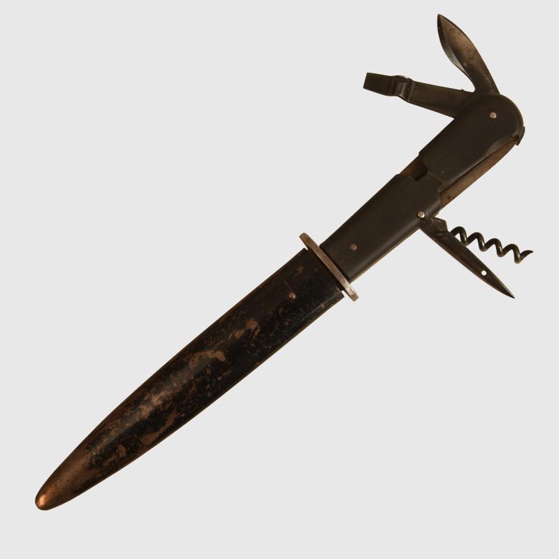 GERMAN WWII MACHINE GUNNERS UTILITY KNIFE.