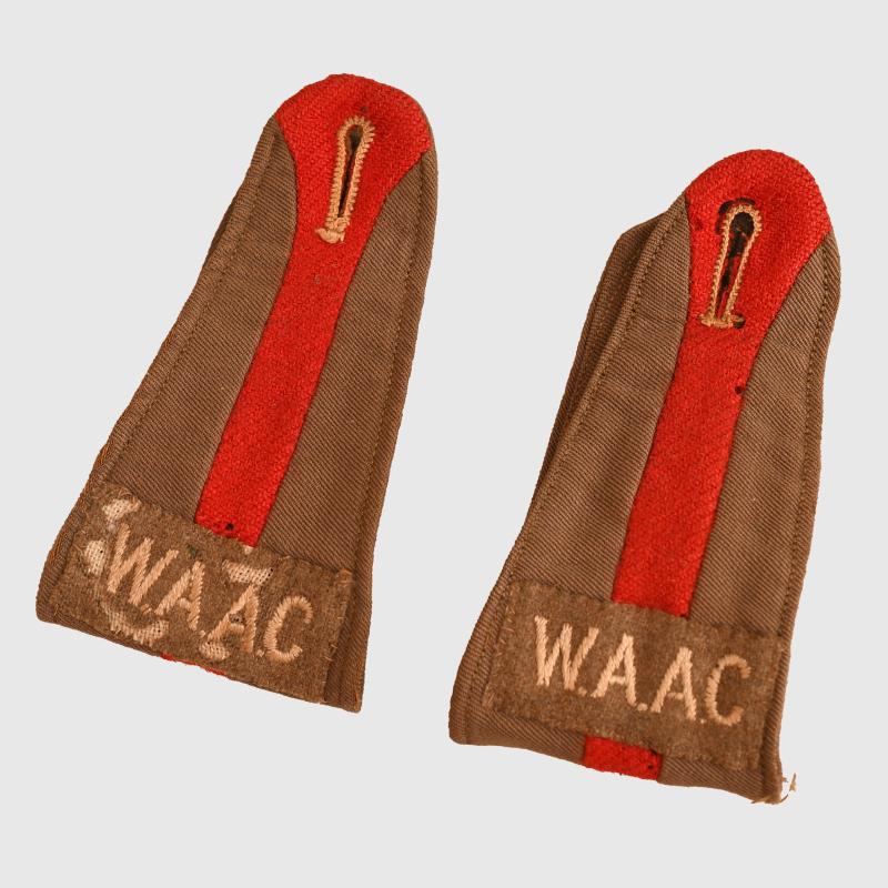 BRITISH WWI WOMAN’S AUXILIARY ARMY CORPS SHOULDER STRAPS.