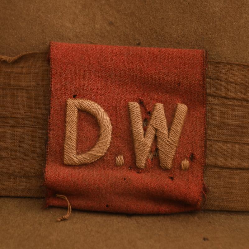 BRITISH WWII DUKE OF WELLINGTON’S CHINDITS HEADDRESS.