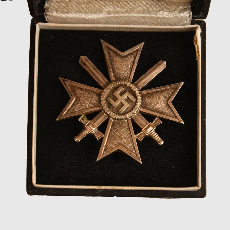 GERMAN WWII WAR SERVICE CROSS 1st CLASS WITH SWORDS CASED.