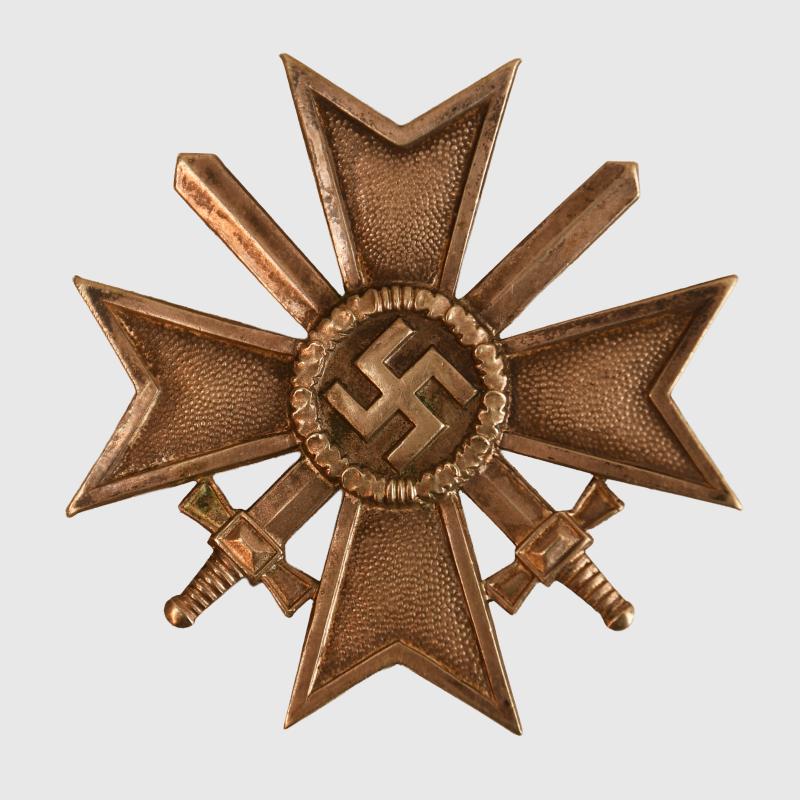 GERMAN WWII WAR SERVICE CROSS 1st CLASS WITH SWORDS CASED.