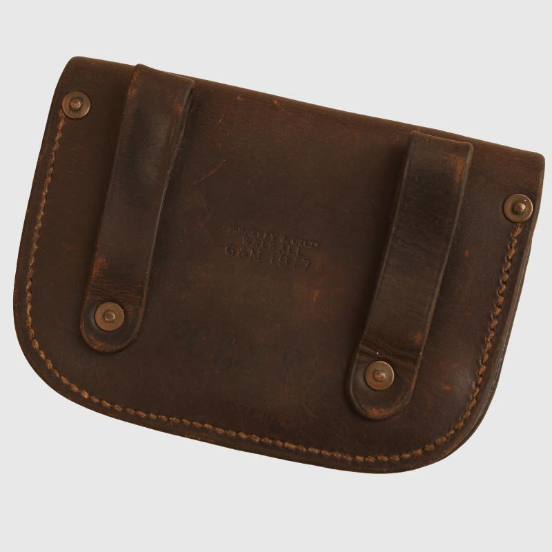 BRITISH WWI WEBLEY NAVAL EQUIPMENT AMMUNITION POUCH.