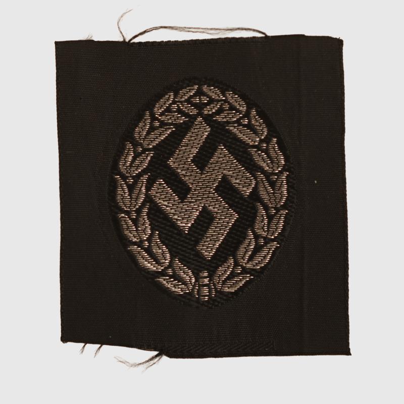 GERMAN WWII UKRAINIAN SCHUTZMANNSCHAFT OFFICERS CAP BADGE.