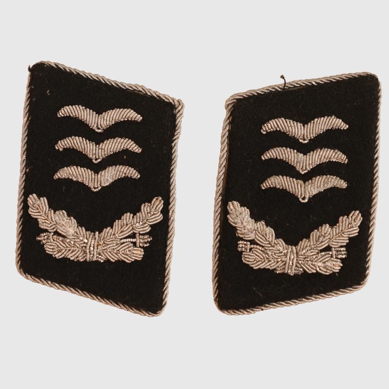 GERMAN WWII LUFTWAFFE AIR MINISTRY HAUPTMANN’S COLLAR PATCHES.