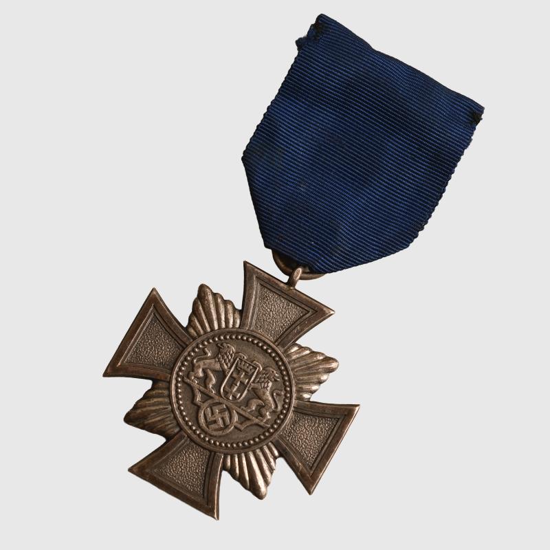 GERMAN WWII DANZIG POLICE 18 YEAR SERVICE CROSS.