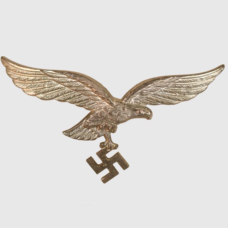 GERMAN WWII LUFTWAFFE EAGLE AND COCKADE CAP SET.